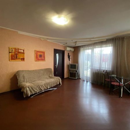 Comfy Apartment Most City Area Dnjepropetovsk Buitenkant foto