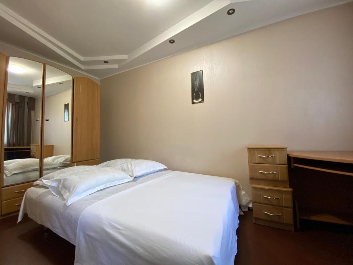 Comfy Apartment Most City Area Dnjepropetovsk Buitenkant foto