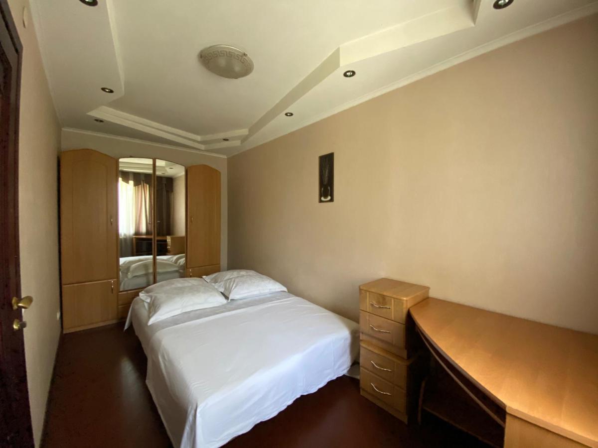Comfy Apartment Most City Area Dnjepropetovsk Buitenkant foto